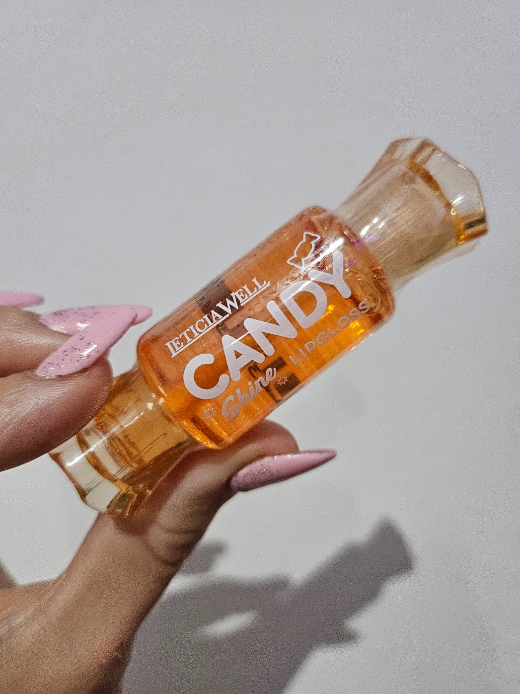 BRILLO DE LABIOS LIPGLOSS DE FRUTAS CARAMELO - Leticia Well - Image 3