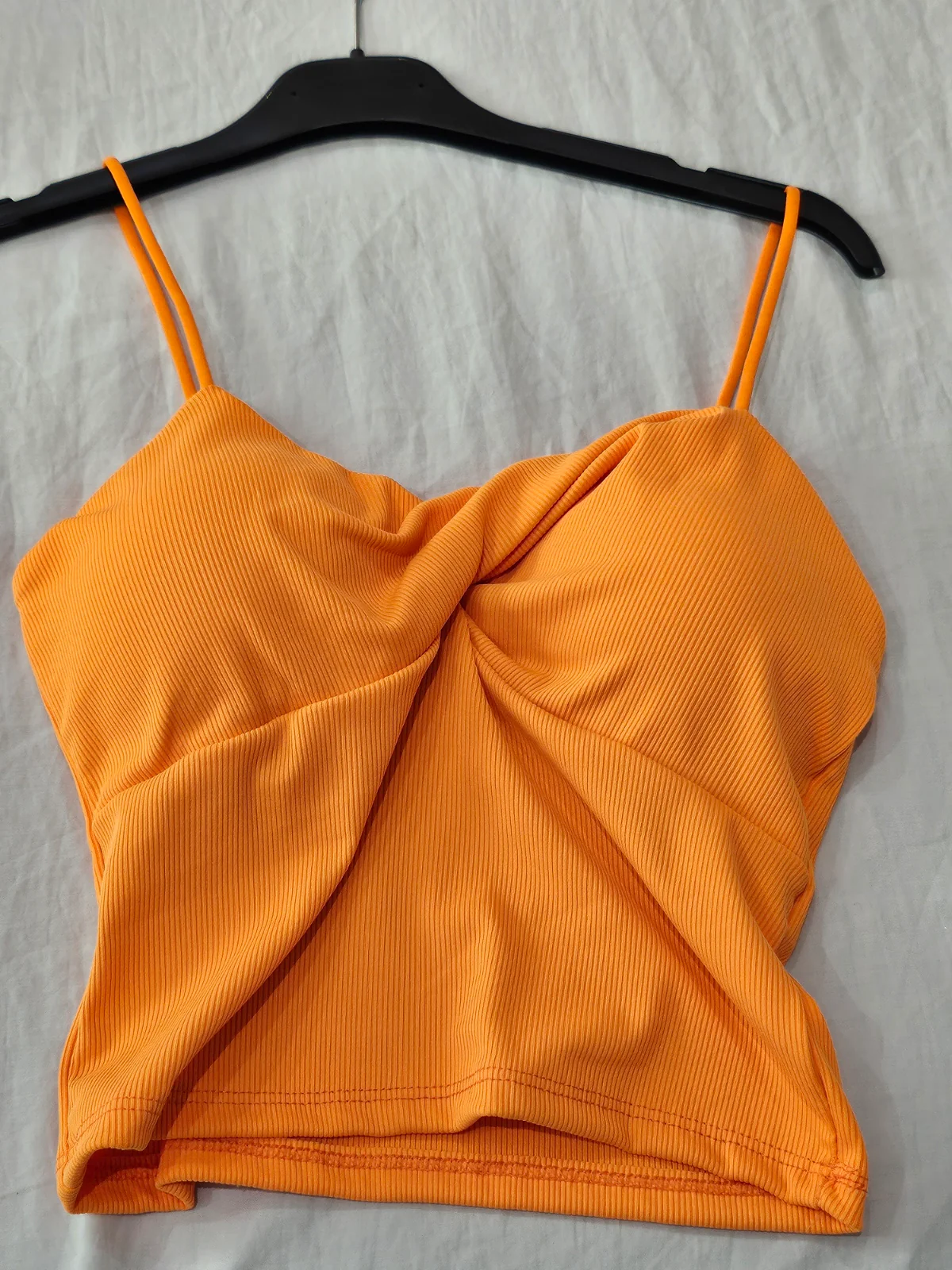Top Wanda colores - Top canalé tirantes escote torcido - Image 6